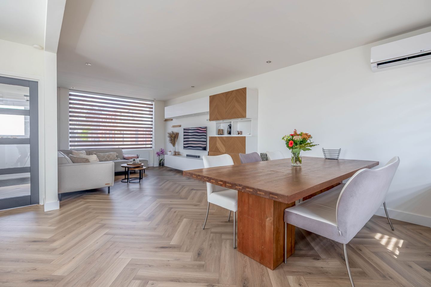 Foto 14 van Anna van Burenstraat 21