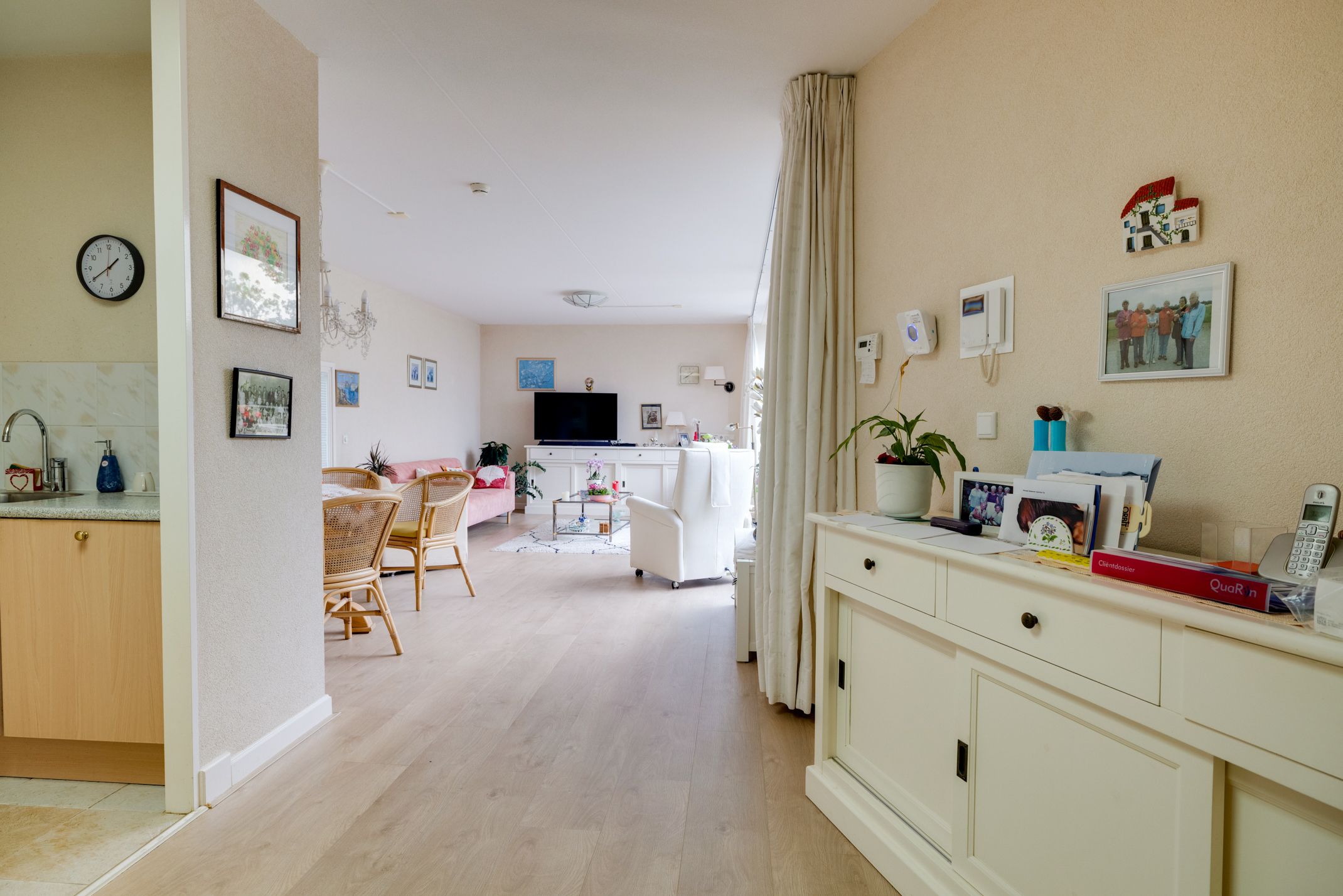 Foto 15 van Ds Herm Pollaan 9-C