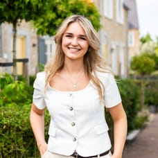 Zuzana van Delftova - Commercieel Medewerker