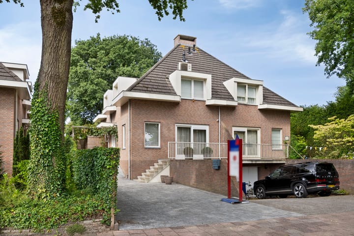 Foto 1 van Prof. Lorentzlaan 2-C