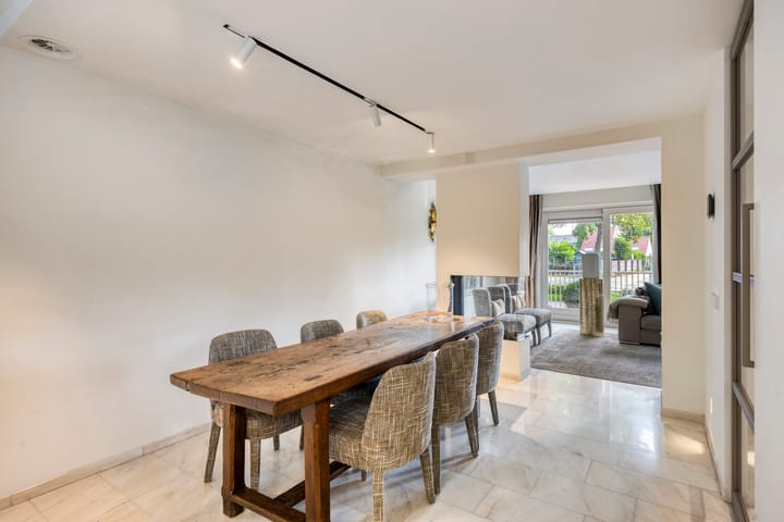 Foto 12 van Prof. Lorentzlaan 2-C