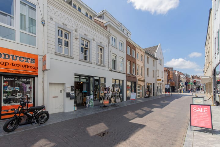 Photo 2 of Voorstad 20-A