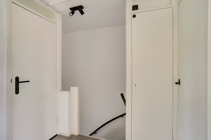 Foto 16 van Hazelderstraat 37