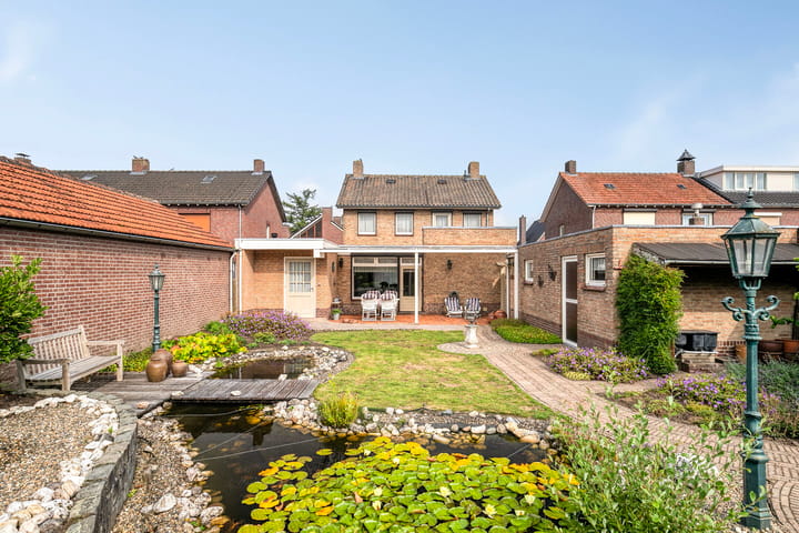 Photo 45 of Den Eigen 17