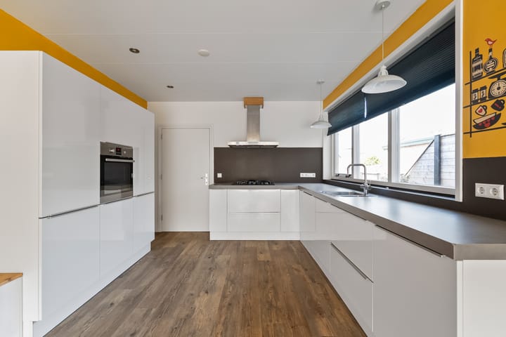 Foto 12 van Sternstraat 8