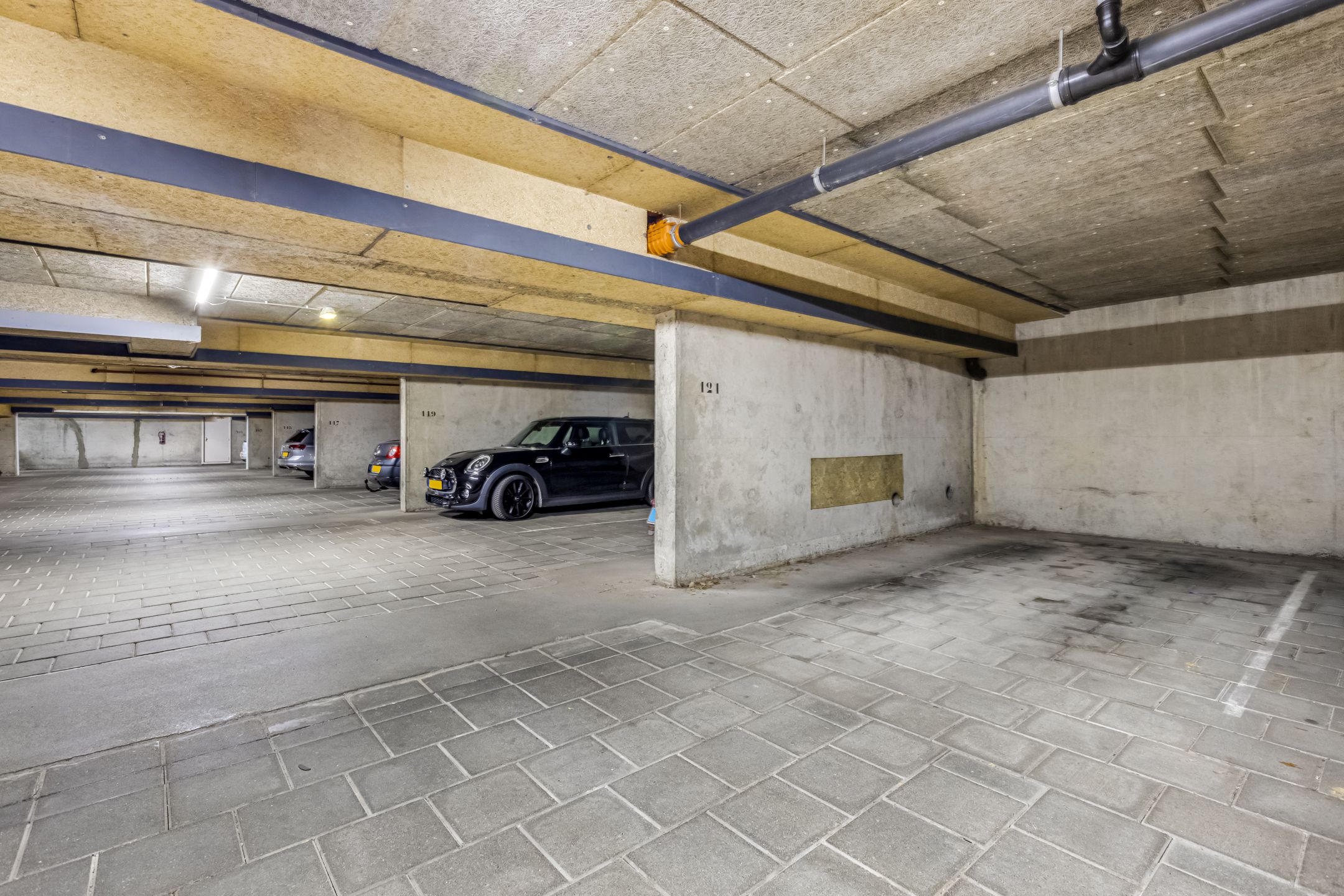 Foto 30 van St. Annastraat 186-D