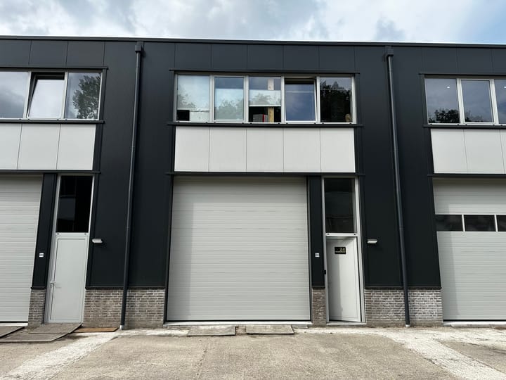 Bredaseweg 24, St. Willebrord
