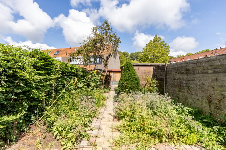 Foto 24 van Branding 81