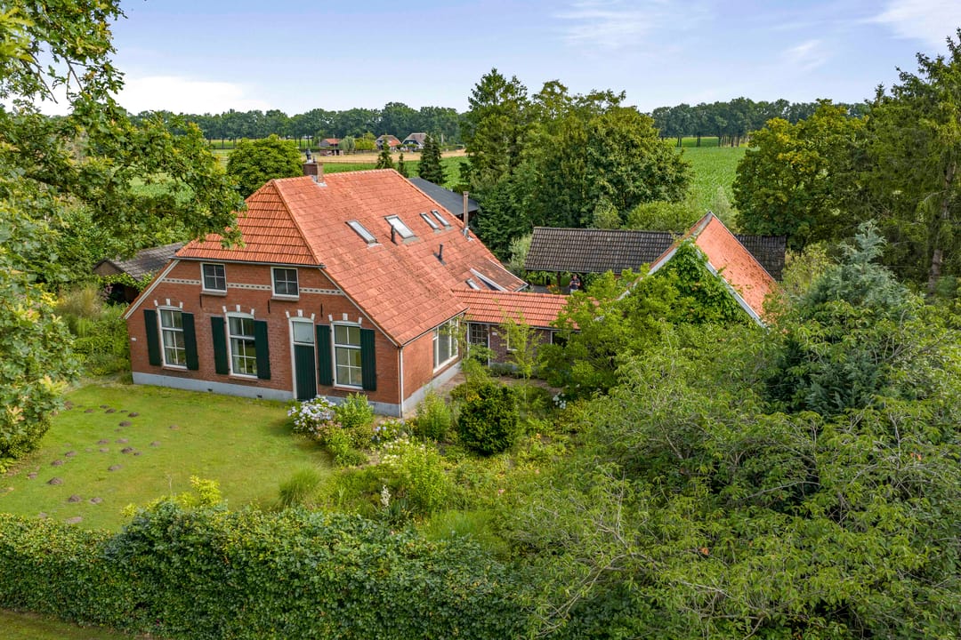 Foto 38 van Warfveendijk 18