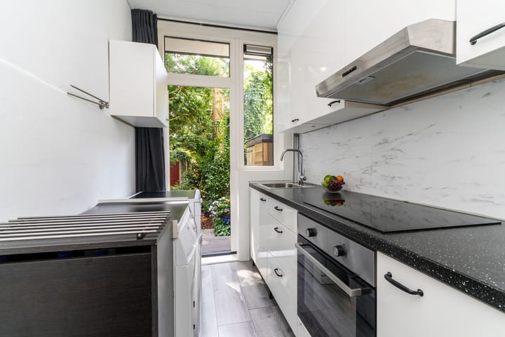 Photo 4 of Pleinweg 98-A