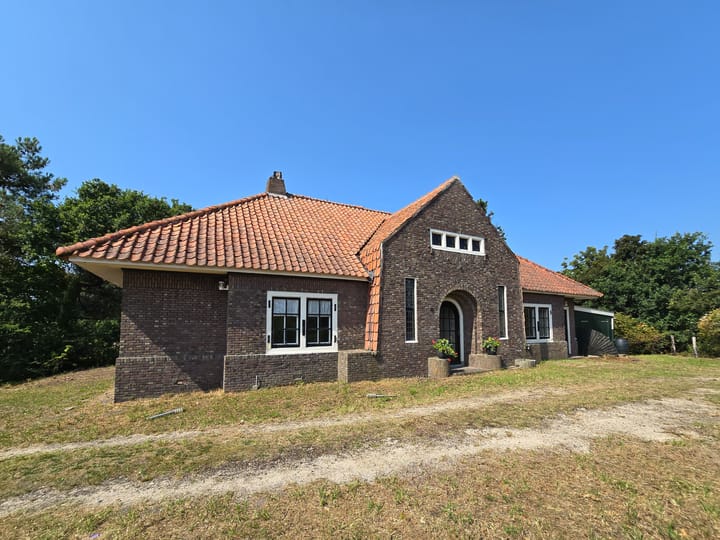 Photo 3 of Burgemeester van Heusdenweg 17