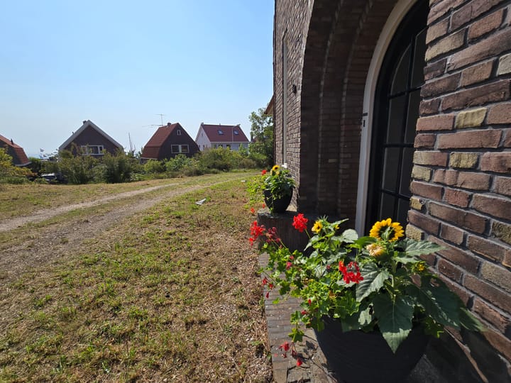 Photo 41 of Burgemeester van Heusdenweg 17