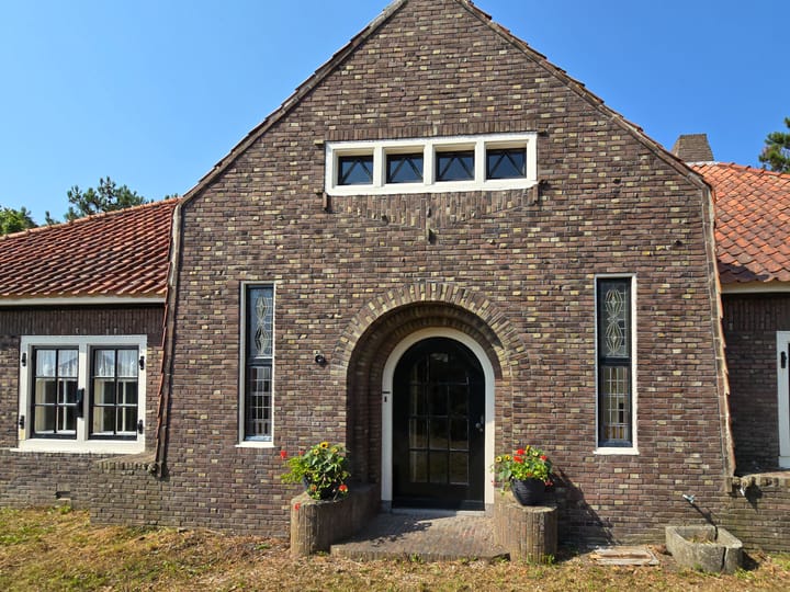 Photo 42 of Burgemeester van Heusdenweg 17