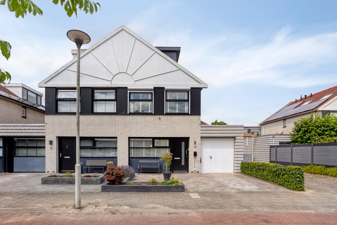 Photo 2 of Mahatma Gandhiweg 14