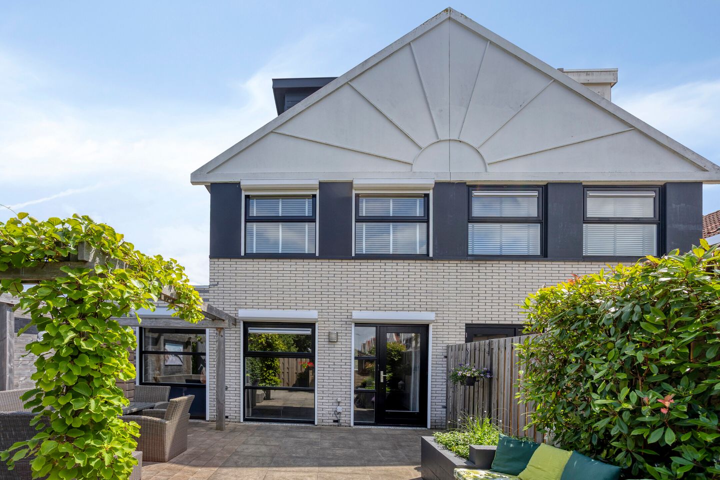 Photo 35 of Mahatma Gandhiweg 14