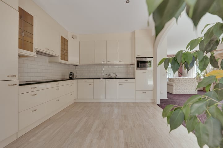 Foto 2 van de Oppervloer 9