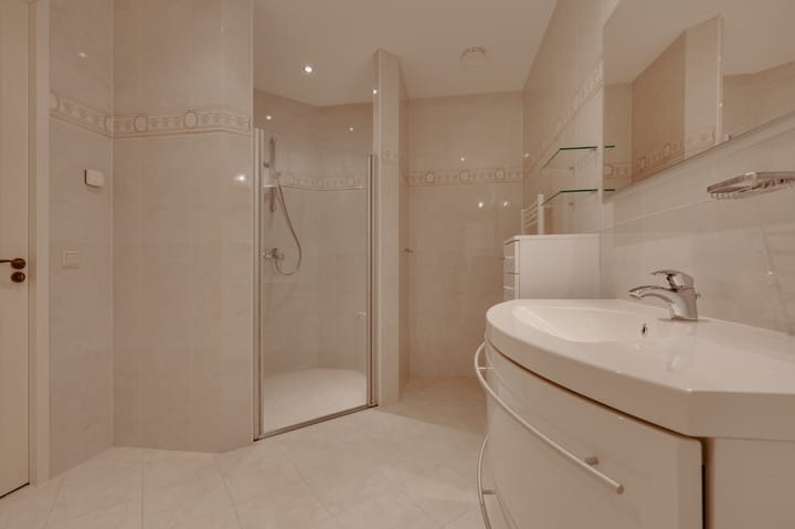 Foto 5 van de Oppervloer 9