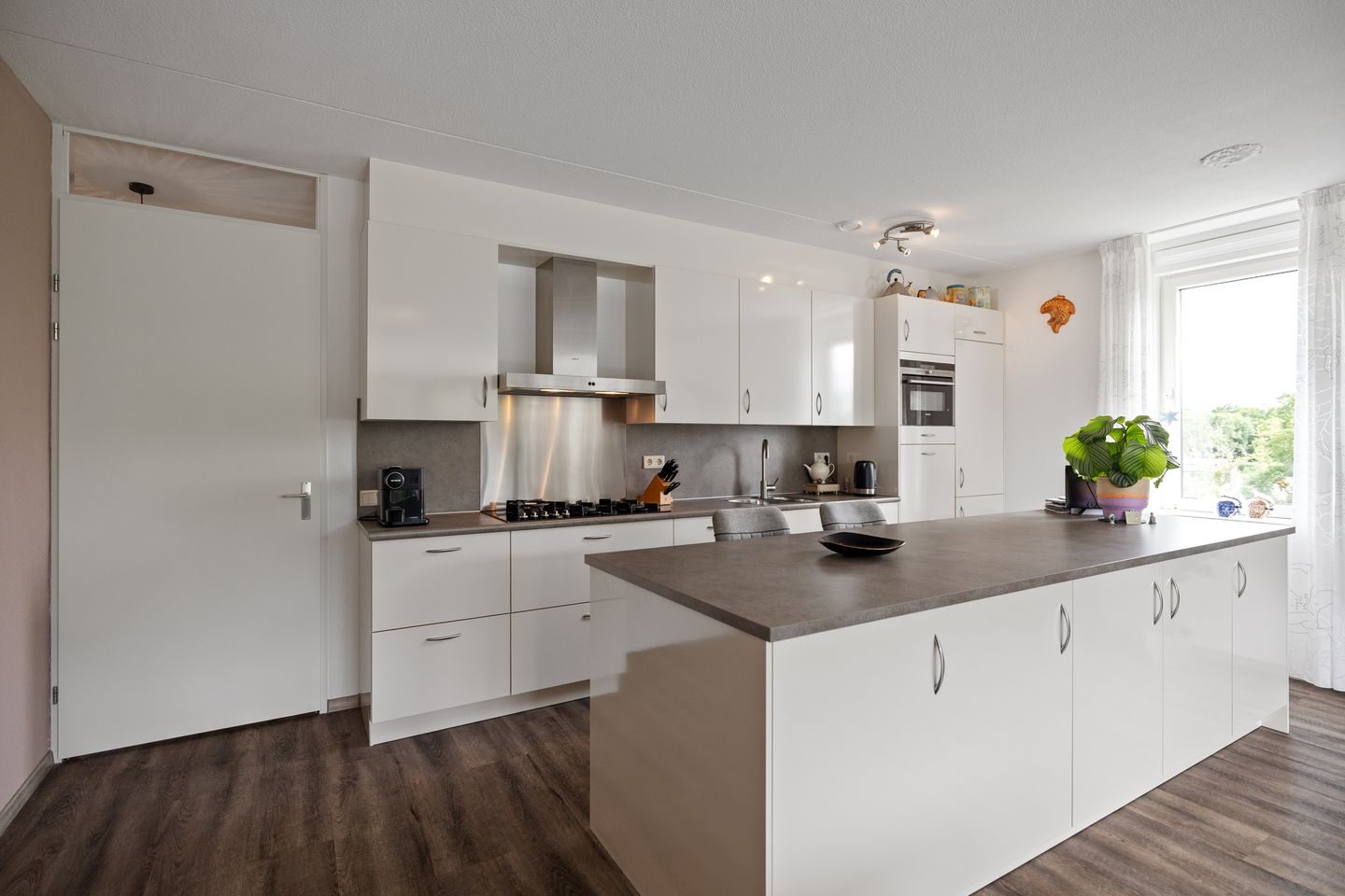 Photo 10 of Eikenhout 333