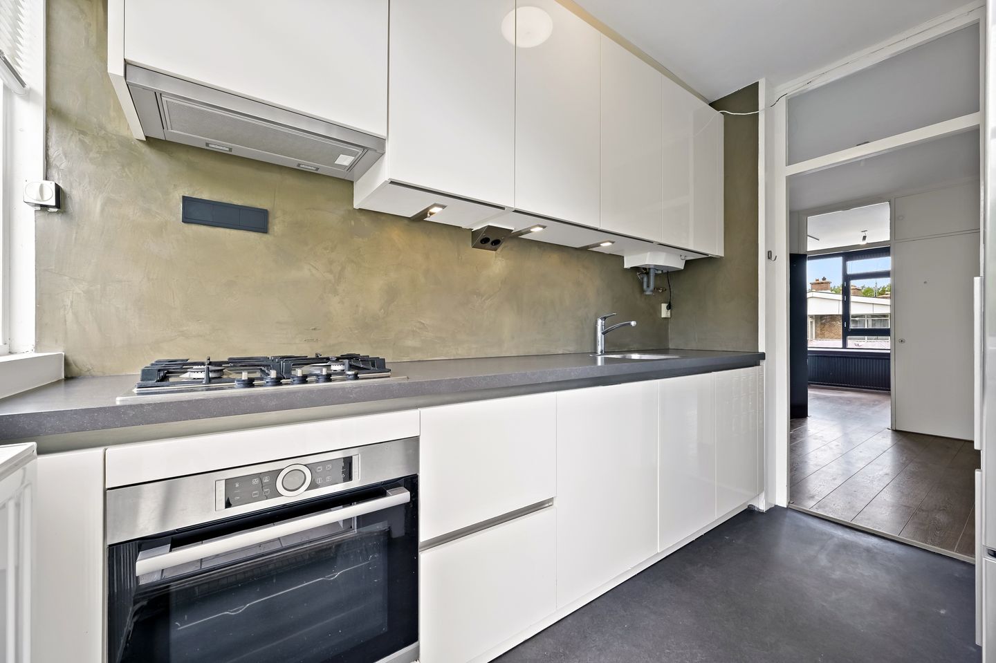 Foto 19 van Van der Lelijstraat 15-III