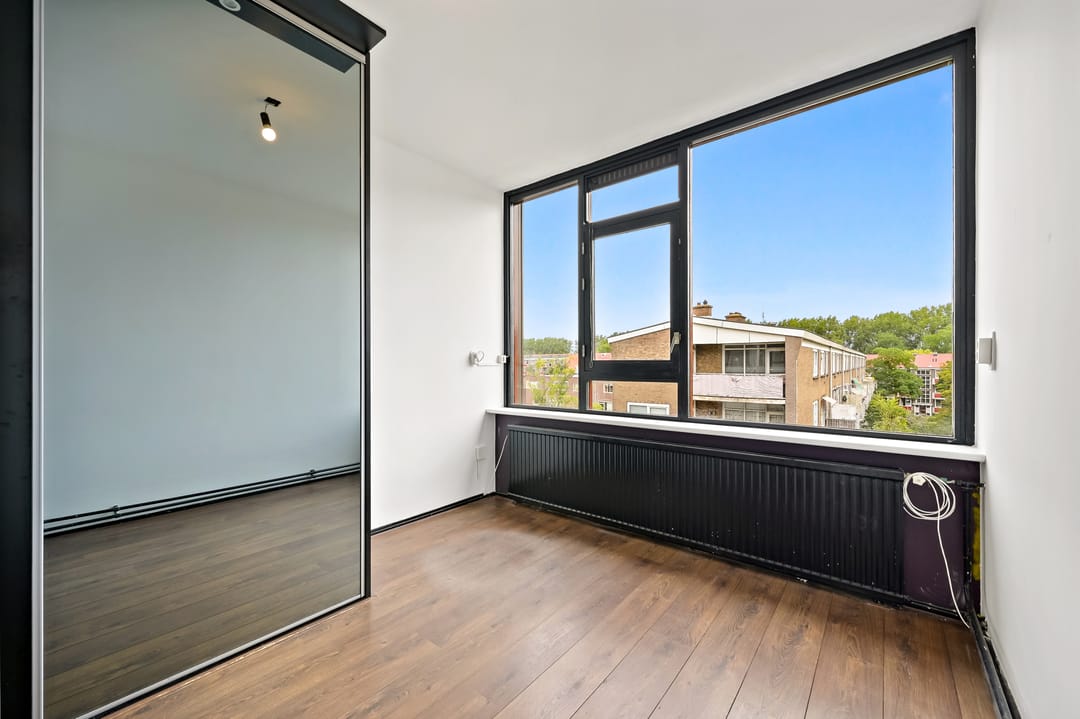 Foto 28 van Van der Lelijstraat 15-III