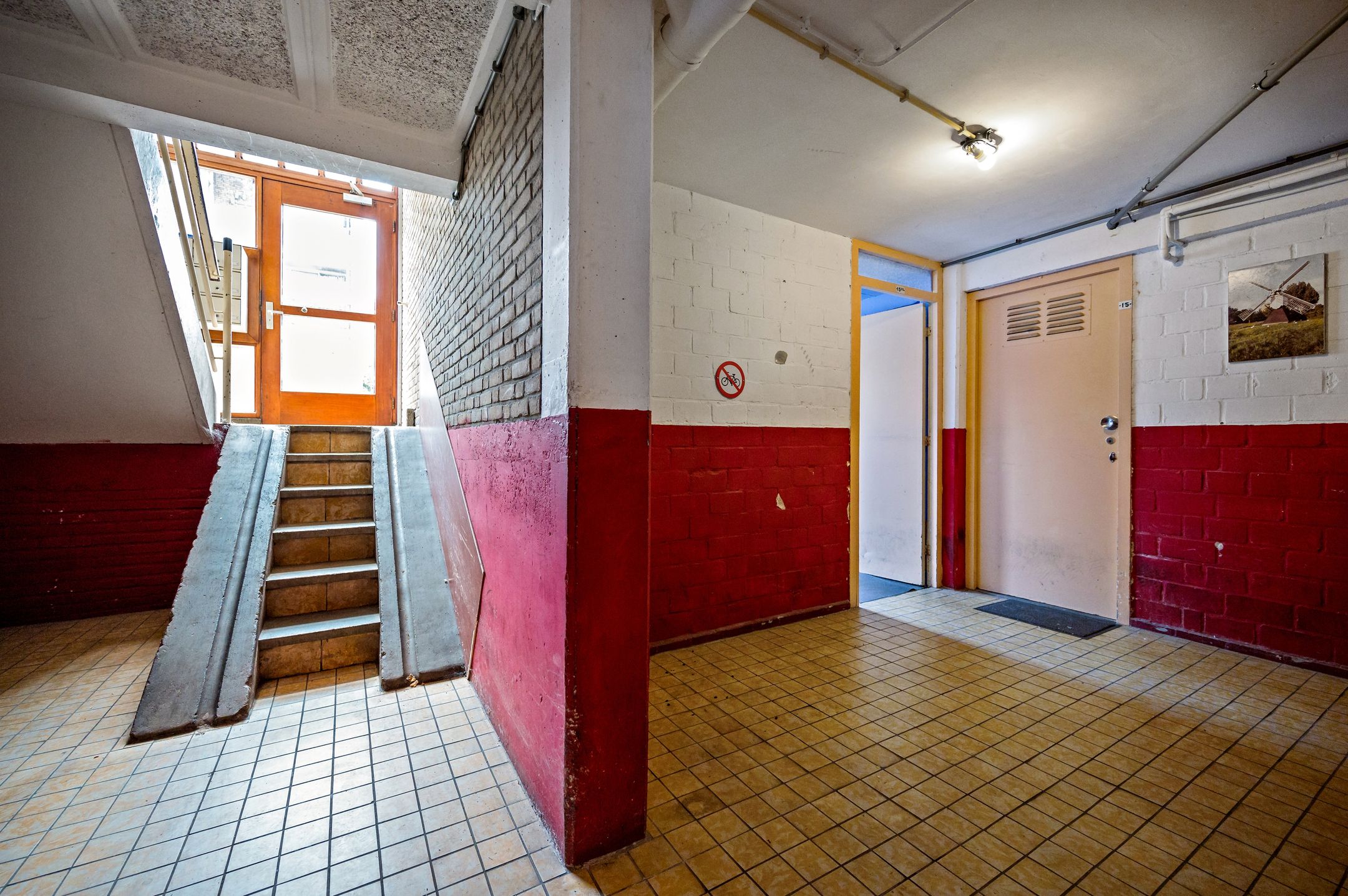 Foto 30 van Van der Lelijstraat 15-III