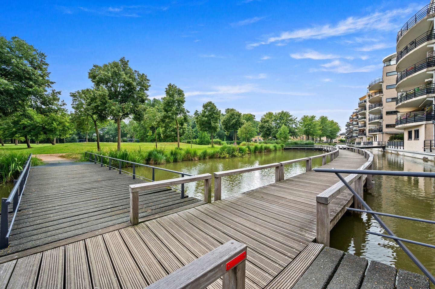 Foto 35 van Van der Lelijstraat 15-III