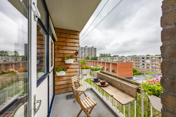 Photo 3 of Van Ketwich Verschuurlaan 195