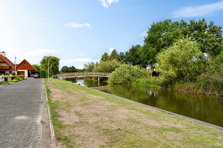 Photo 32 of Watersnip 23