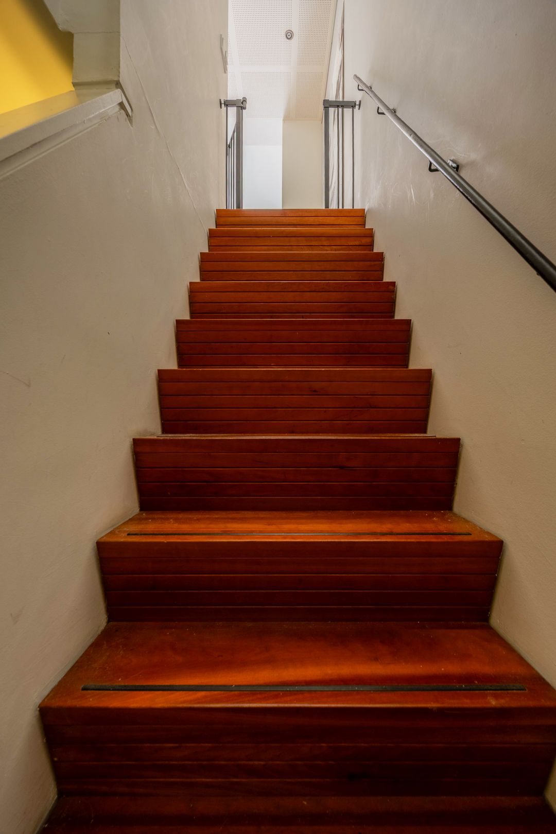 Foto 23 van van Nispenstraat 230