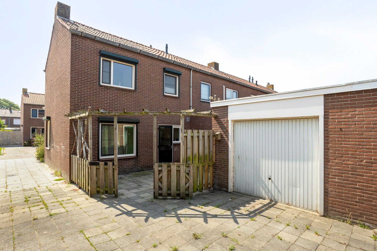 Photo 4 of Van Vollenhovenstraat 7