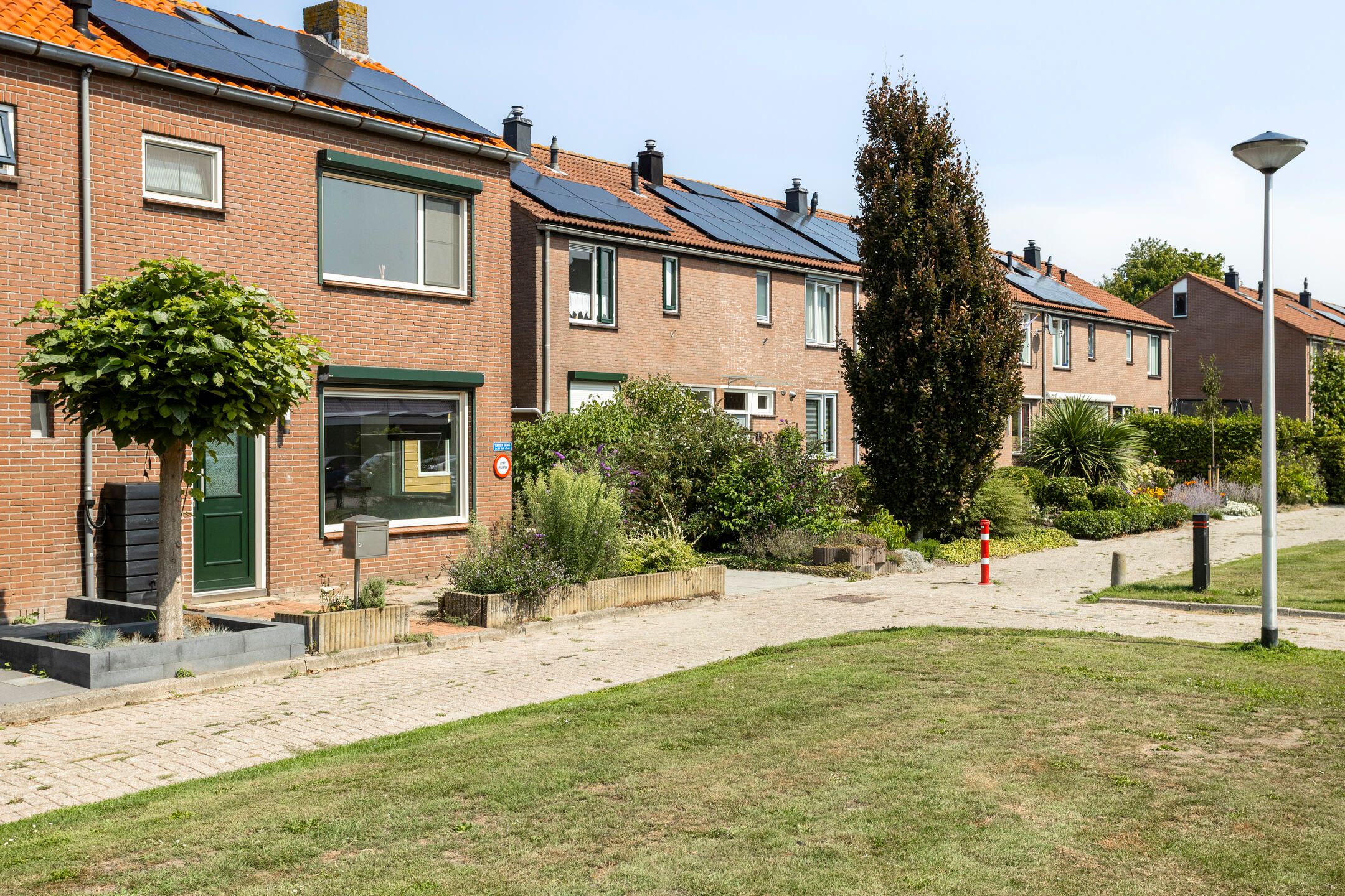 Photo 6 of Van Vollenhovenstraat 7