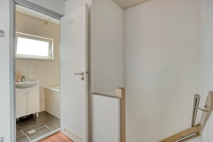 Foto 9 van Van Vollenhovenstraat 7