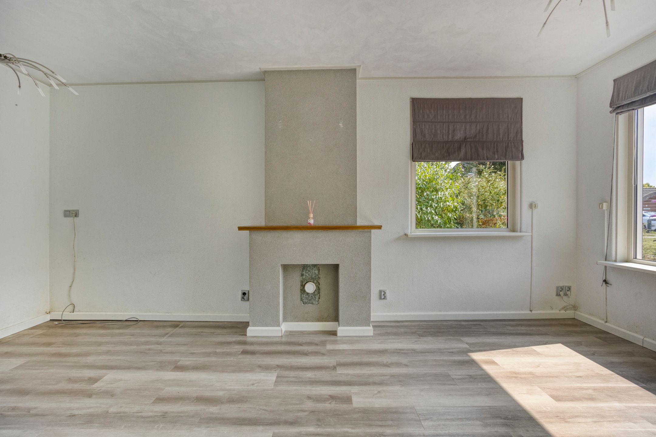 Photo 12 of Van Vollenhovenstraat 7