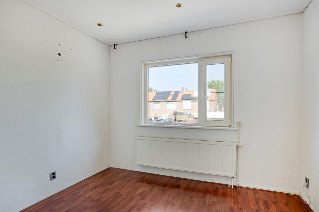 Photo 17 of Van Vollenhovenstraat 7