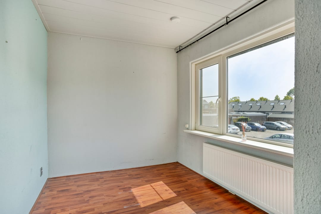 Photo 22 of Van Vollenhovenstraat 7