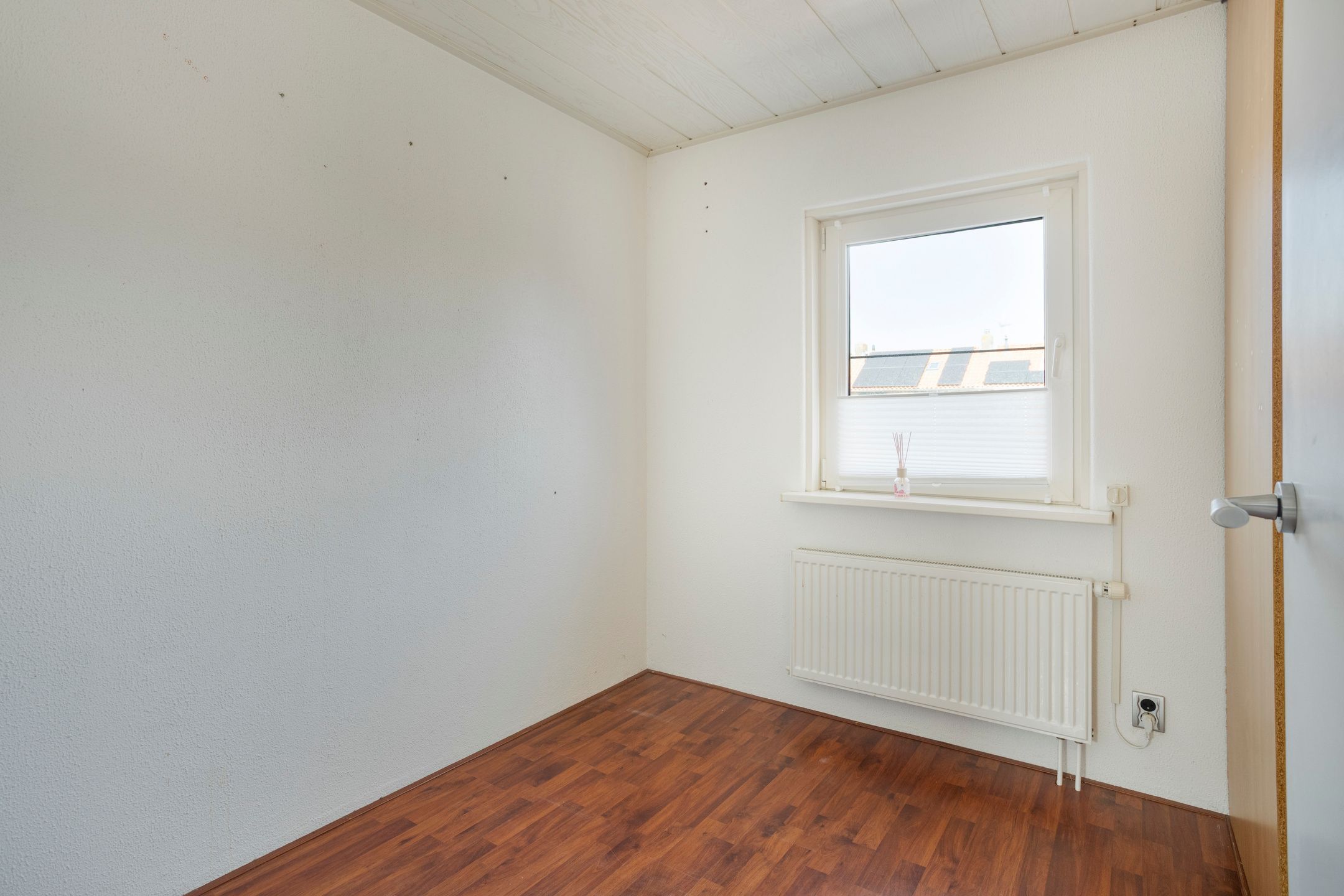 Photo 24 of Van Vollenhovenstraat 7