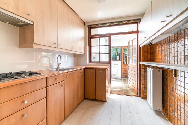 Photo 4 of Burgemeester Scholtenstraat 18