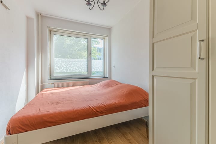 Foto 13 van Van Nijenrodeweg 153