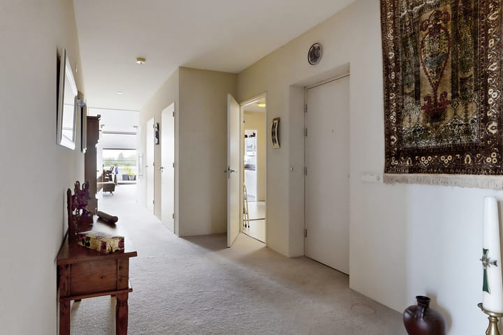 Foto 8 van IJshof 12