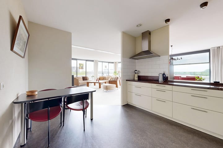 Foto 22 van IJshof 12