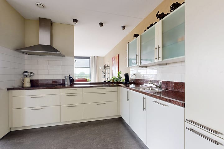 Foto 24 van IJshof 12