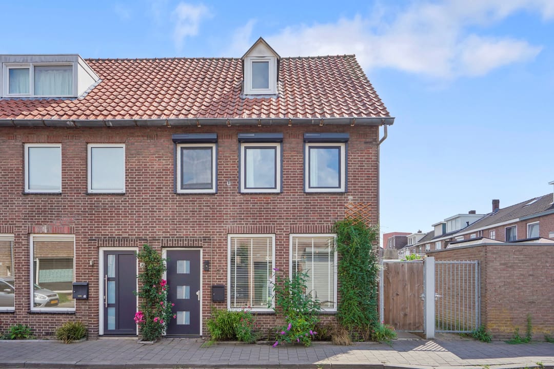 Foto 1 van Pater Ruttenstraat 42