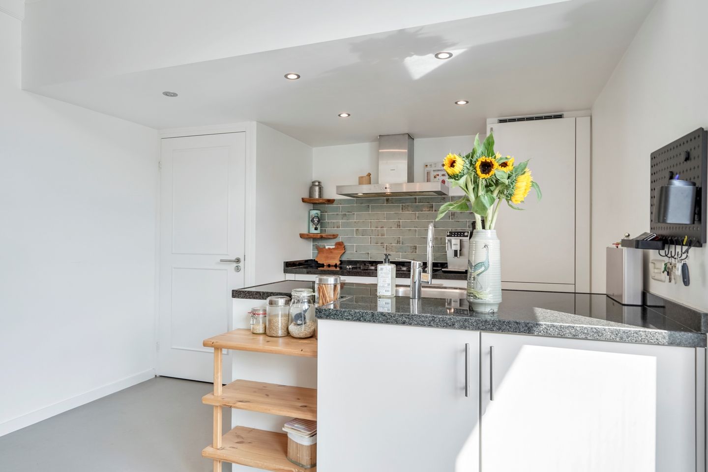 Photo 14 of Pater Ruttenstraat 42