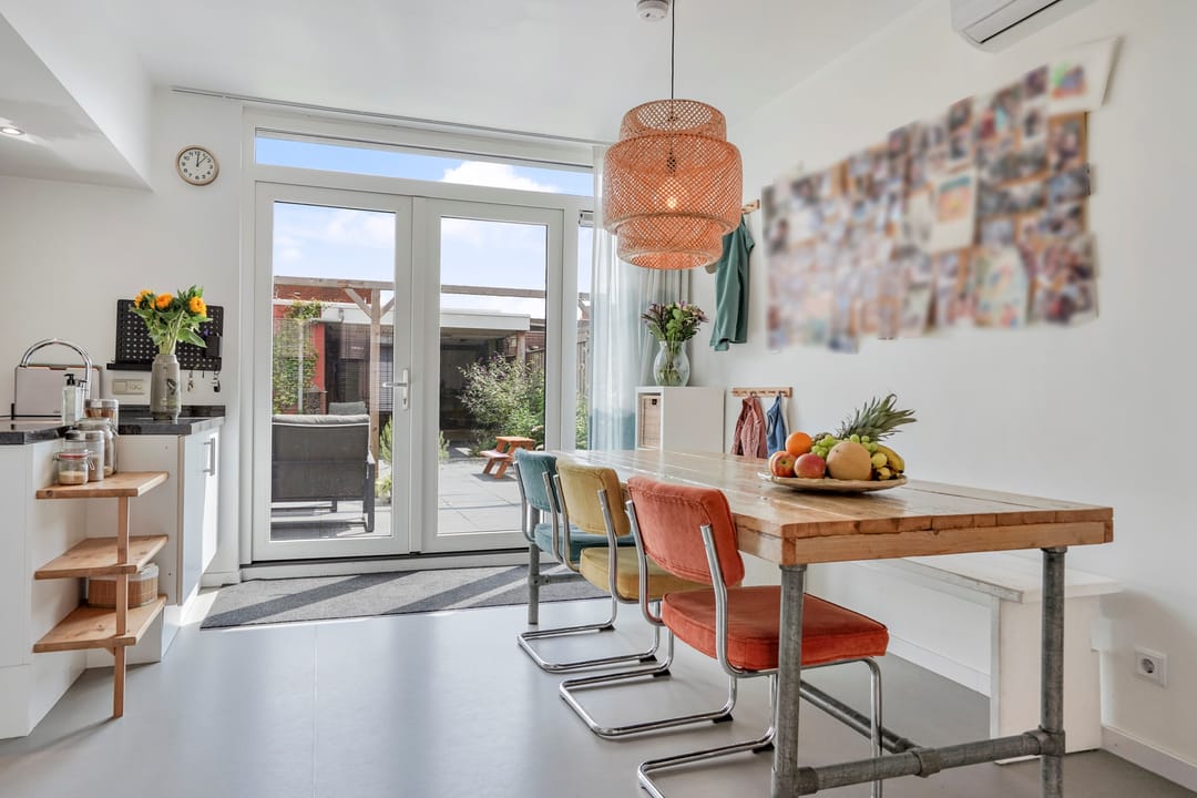 Photo 8 of Pater Ruttenstraat 42