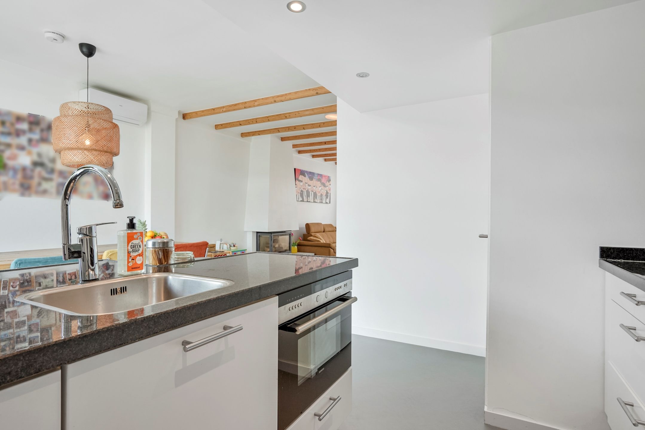 Photo 18 of Pater Ruttenstraat 42