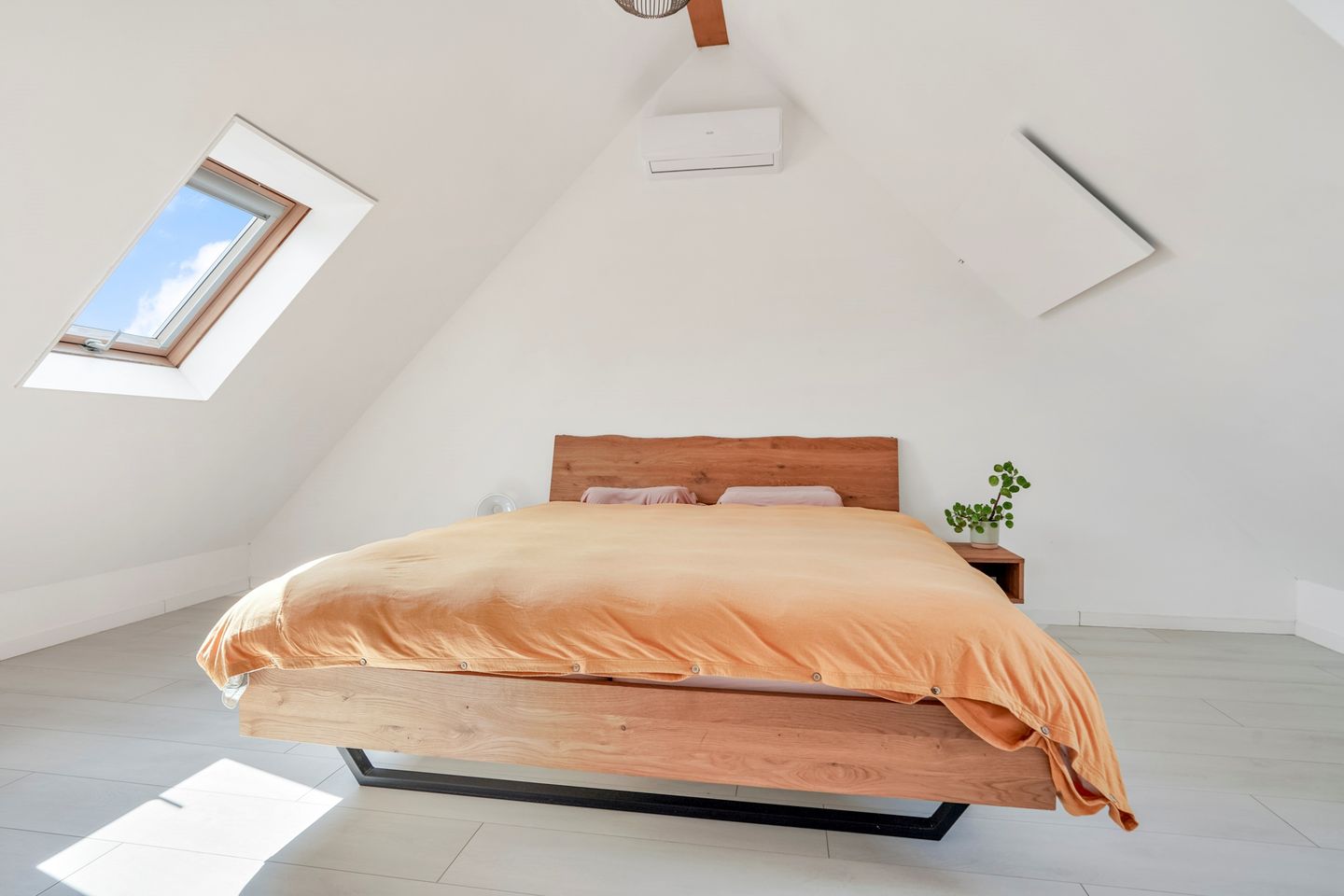 Photo 34 of Pater Ruttenstraat 42