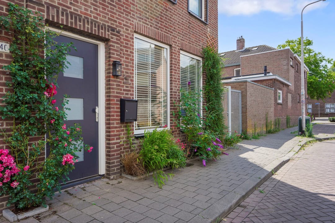 Photo 43 of Pater Ruttenstraat 42