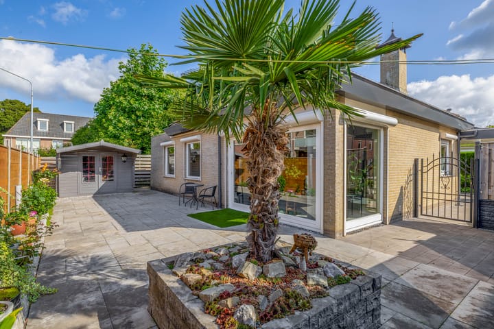 Photo 4 of Schokkerstraat 39