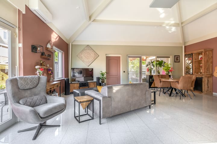 Photo 14 of Schokkerstraat 39