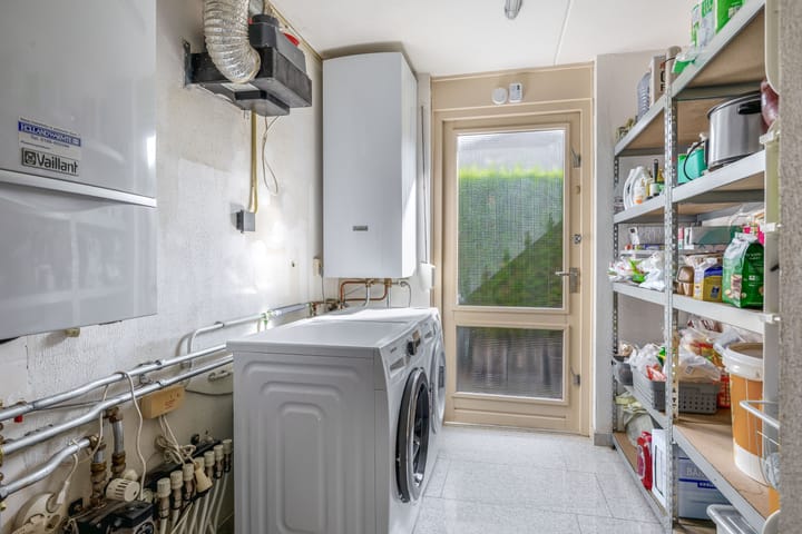 Photo 28 of Schokkerstraat 39